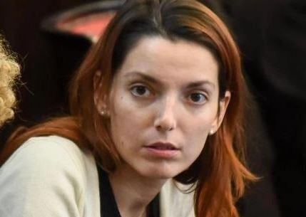 La dem Angelica Vasile lascia la commissione: "Misoginia silenziosa" La dem Angelica Vasile lascia la commissione: "Misoginia silenziosa"