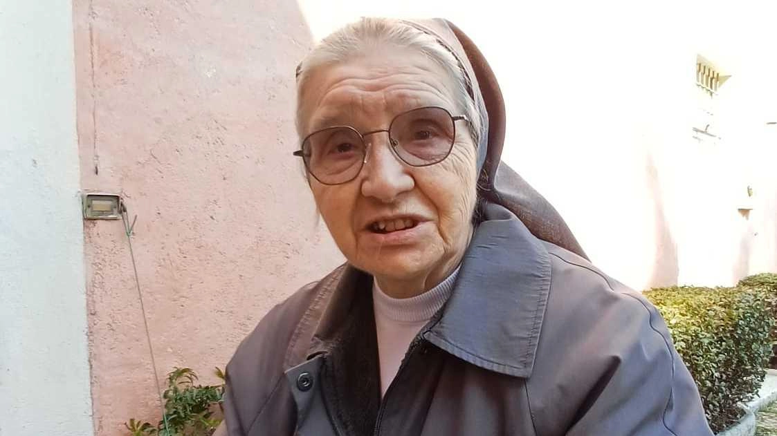 Suor Teresina Rosanna delle suore salesiane di Maria Ausiliatrice che con alcune sorelle si occupa della casa natale di Papa Giovanni Battista Montini Suor Teresina Rosanna delle suore salesiane di Maria Ausiliatrice che con alcune sorelle si occupa della casa natale di Papa Giovanni Battista Montini