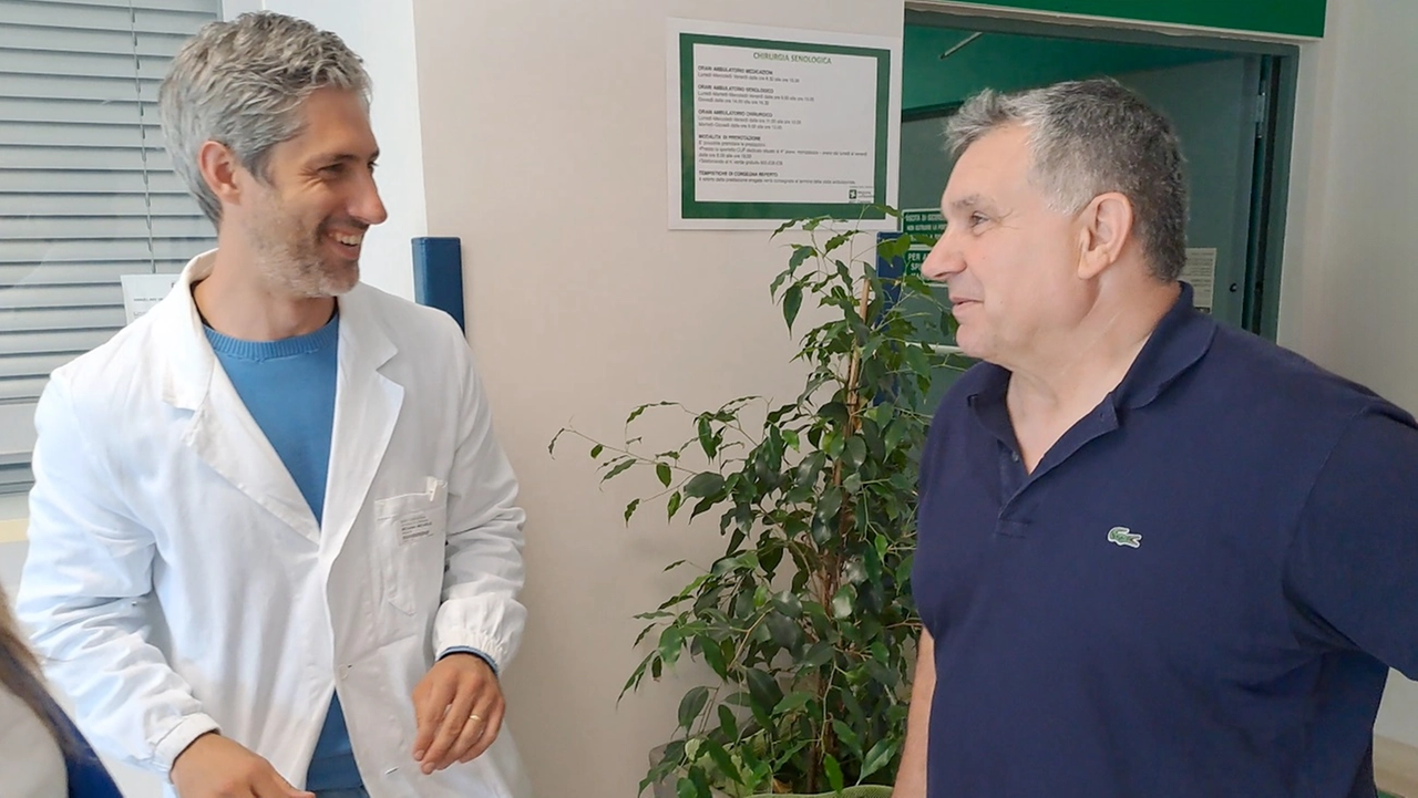 Il dottor Michele Besana con Stefano Naldi, 58 anni Il dottor Michele Besana con Stefano Naldi, 58 anni
