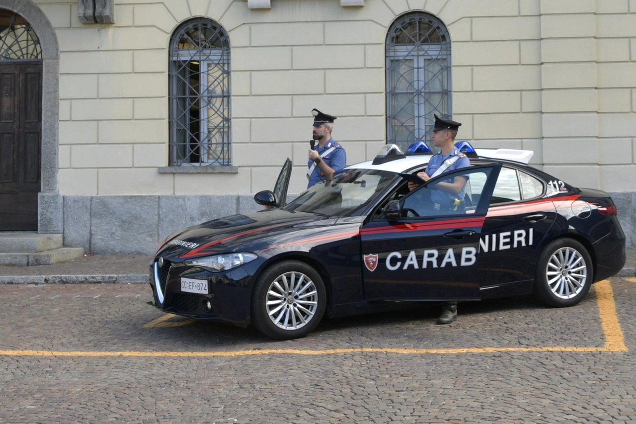 La famiglia arrestata dai carabinieri si riforniva di droga nel Lecchese
