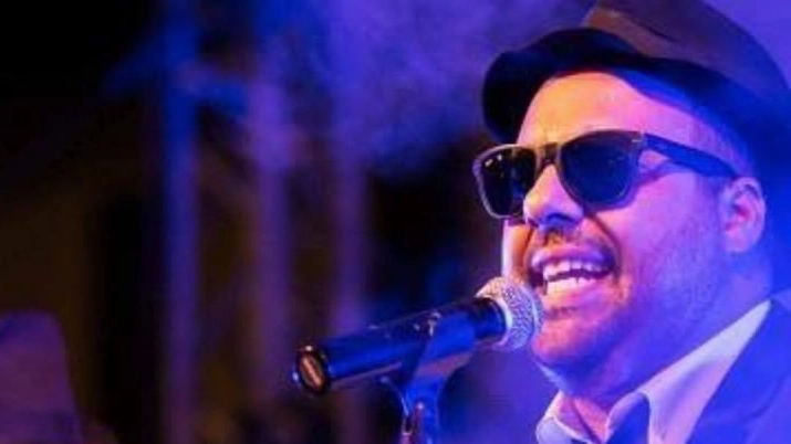 Graziano "Greg" Rigamonti è noto come il Blues Brother italiano per essere il cantante di una tribute band dei Blues Brothers Graziano "Greg" Rigamonti è noto come il Blues Brother italiano per essere il cantante di una tribute band dei Blues Brothers