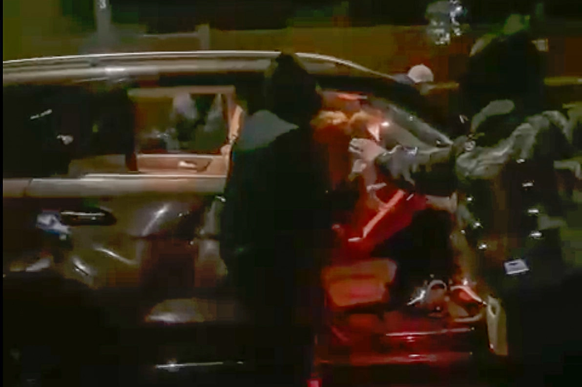 Aggressione autista che ha forzato il blocco stradale in via Ripamonti