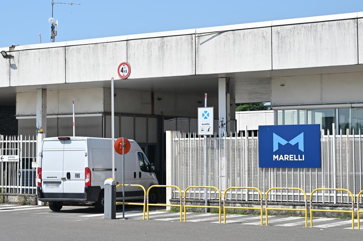 Magneti Marelli di Corbetta, la produzione si normalizza: “Ora garanzie per l’occupazione” Magneti Marelli di Corbetta, la produzione si normalizza: “Ora garanzie per l’occupazione”