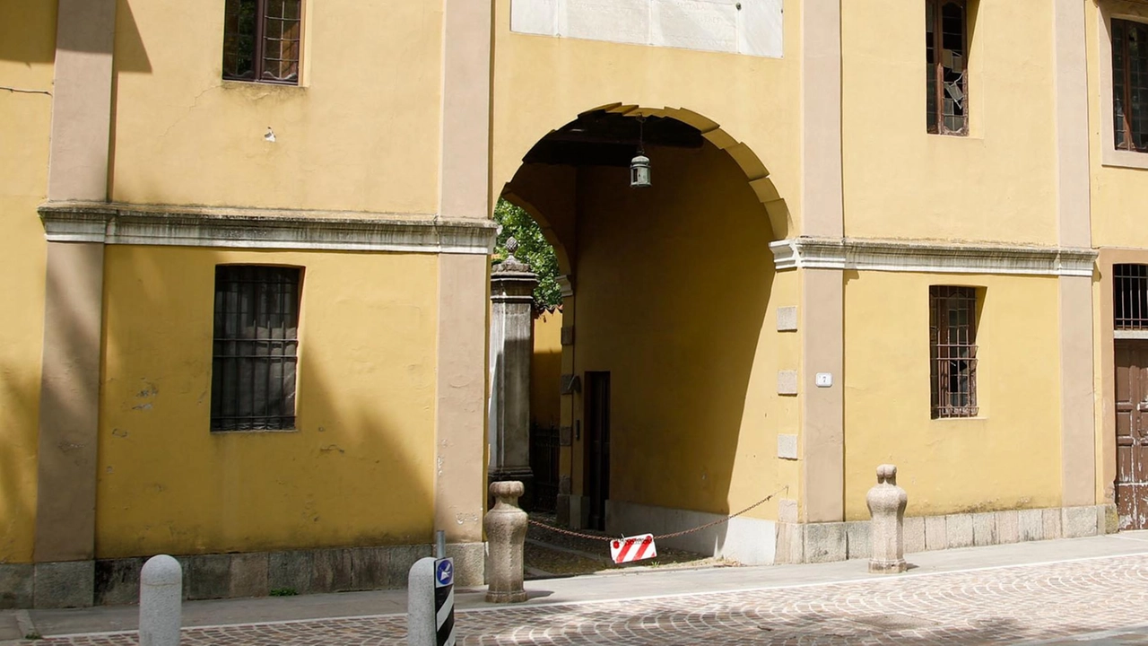L'associazione "Prospettiva2023" di Arese lancia appello per salvare Villa Ricotti La Valera dalla chiusura definitiva, con raccolta firme su change.org per sensibilizzare enti e proprietà privata. L'associazione "Prospettiva2023" di Arese lancia appello per salvare Villa Ricotti La Valera dalla chiusura definitiva, con raccolta firme su change.org per sensibilizzare enti e proprietà privata.