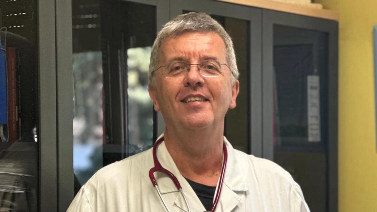 Stimato oncologo – è l’attuale direttore della Struttura complessa Oncologia medica, del Dipartimento Area Medica e del Dipartimento Oncologico -... Stimato oncologo – è l’attuale direttore della Struttura complessa Oncologia medica, del Dipartimento Area Medica e del Dipartimento Oncologico -...