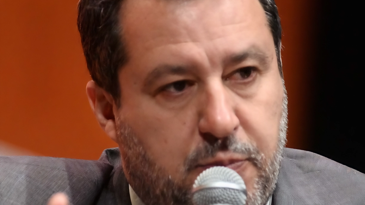 Il permesso per il lavoro esterno concesso a Emanuele De Maria continua a suscitare polemiche politiche. "Sono ansioso di leggere... Il permesso per il lavoro esterno concesso a Emanuele De Maria continua a suscitare polemiche politiche. "Sono ansioso di leggere...