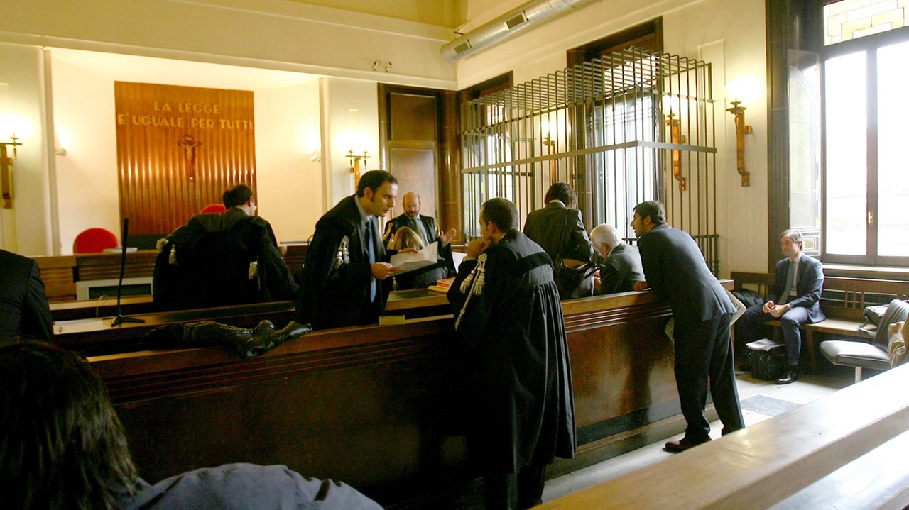 Il processo d'appello contro Giuseppe Malaspina si basa sulle intercettazioni, con assoluzioni e annullamenti di sentenze. La Procura insiste sulle accuse di bancarotta fraudolenta e associazione a delinquere. Il processo d'appello contro Giuseppe Malaspina si basa sulle intercettazioni, con assoluzioni e annullamenti di sentenze. La Procura insiste sulle accuse di bancarotta fraudolenta e associazione a delinquere.