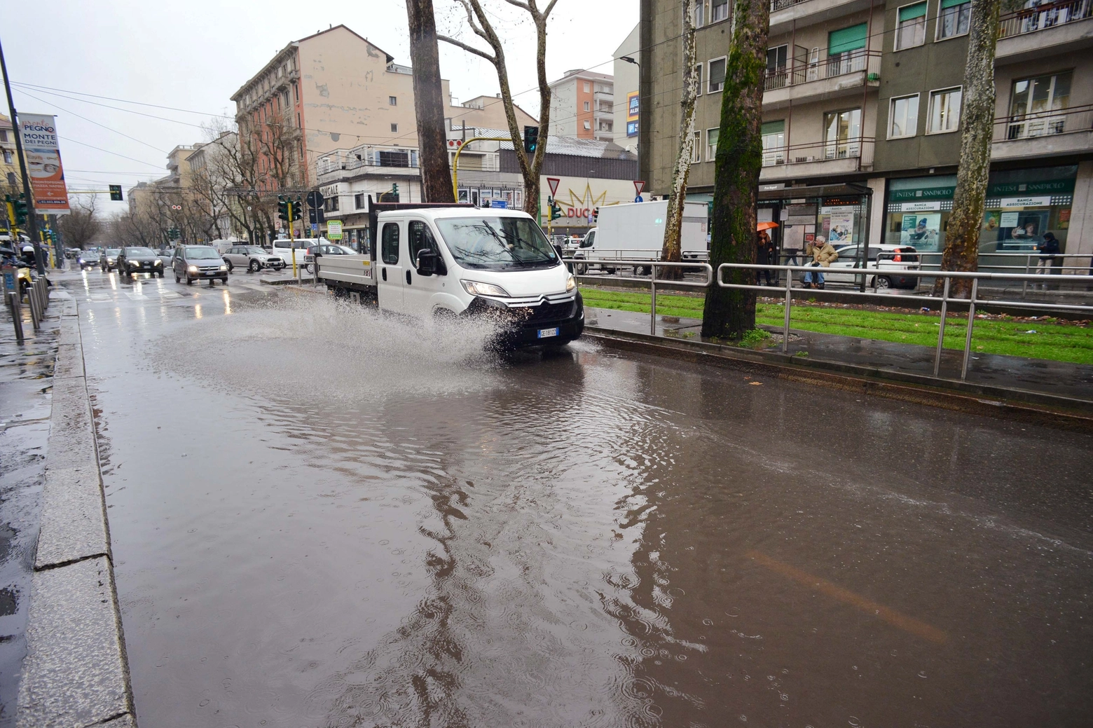 Su Milano caduti in poche ore oltre 30 millimetri di pioggia (foto di repertorio)