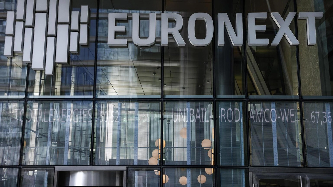 Borsa: Europa piatta, attesa per Jackson Hole, Milano -0,05%