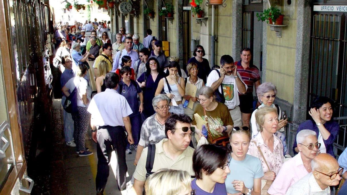 Alla stazione di Tirano fanno capo per il Pd «servizio altamente carente e assoluta insicurezza» Alla stazione di Tirano fanno capo per il Pd «servizio altamente carente e assoluta insicurezza»