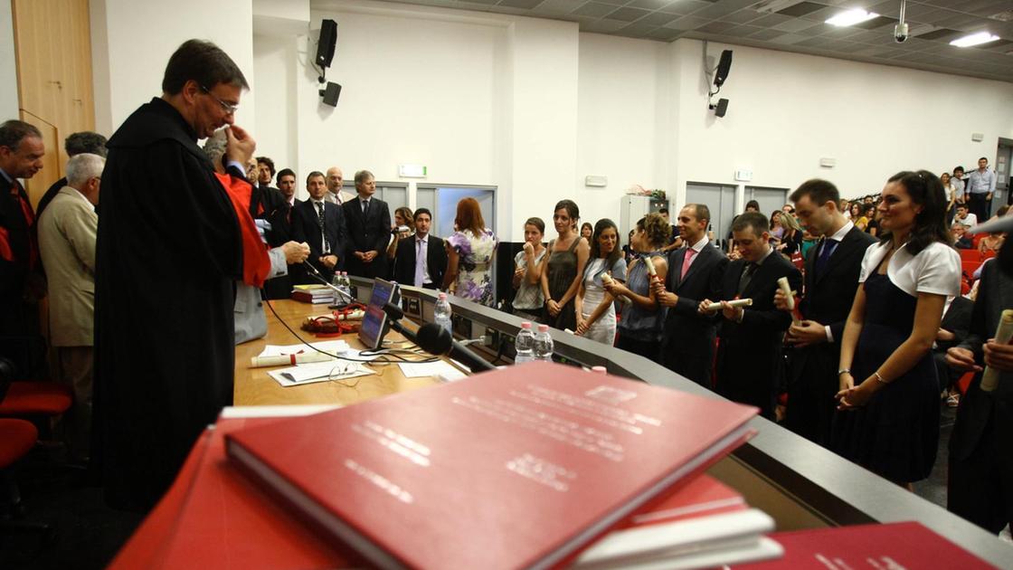 Esami in coppia all’università: "Così insegno ai futuri medici il valore del gruppo e l’empatia" Esami in coppia all’università: "Così insegno ai futuri medici il valore del gruppo e l’empatia"