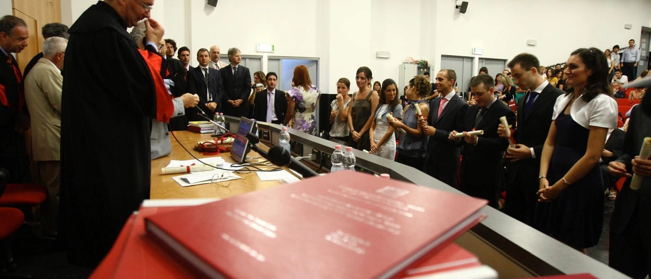 Esami in coppia all’università: "Così insegno ai futuri medici il valore del gruppo e l’empatia"