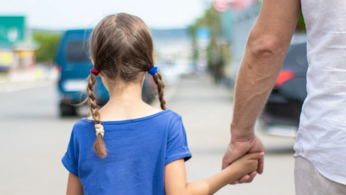 Ora Andrea Palermo potrà finalmente riabbracciare la figlia che non vede dal 2014 Ora Andrea Palermo potrà finalmente riabbracciare la figlia che non vede dal 2014