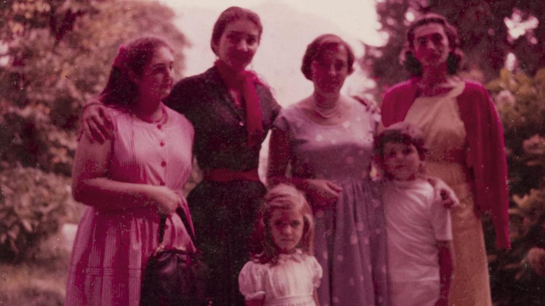Il diario disegnato di Cristina Gastel: “Io e la Callas, amiche a prima vista. E il binocolo donato da zio Luchino Visconti” Il diario disegnato di Cristina Gastel: “Io e la Callas, amiche a prima vista. E il binocolo donato da zio Luchino Visconti”