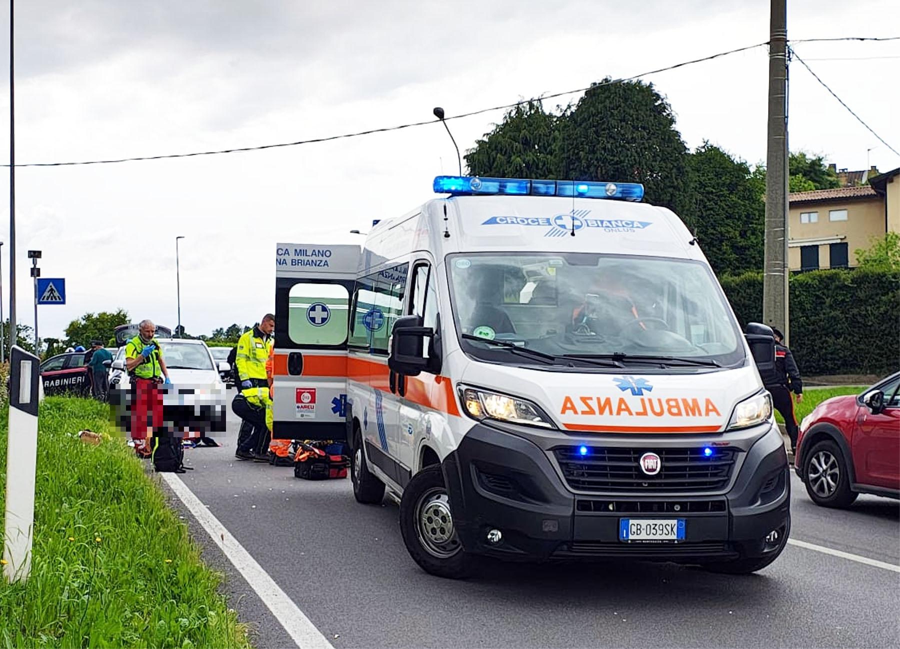 varese incidente in via borghi 70enne investita da furgone 232 grave