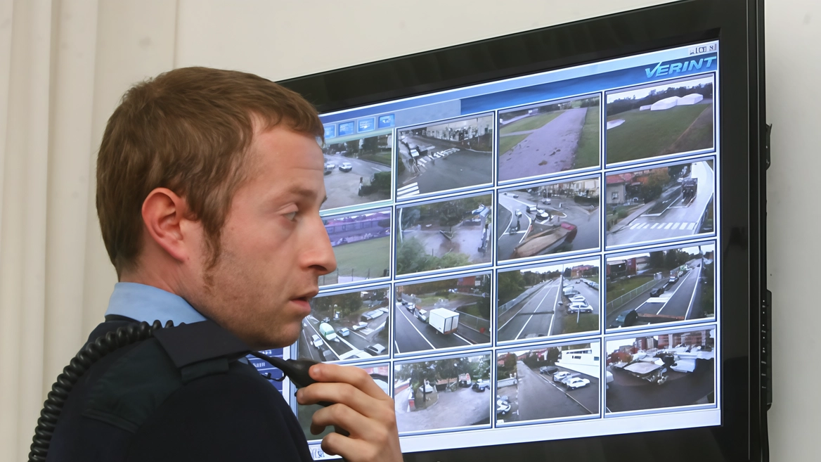 La polizia locale di Barlassina può contare da quest’anno su dieci nuove telecamere installate dal Comune in punti “caldi“ La polizia locale di Barlassina può contare da quest’anno su dieci nuove telecamere installate dal Comune in punti “caldi“