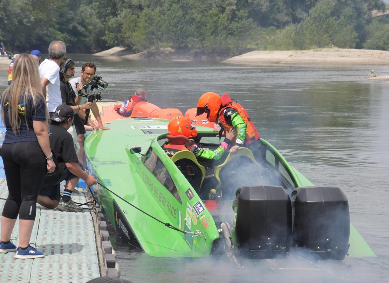 incidente alla pavia venezia filippo bassi resta ricoverato