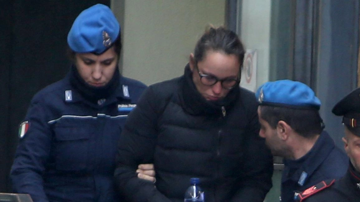 La Procura di Monza aveva chiesto il ritorno in carcere per Stella Boggio. Ma il Riesame ha confermato gli arresti domiciliari La Procura di Monza aveva chiesto il ritorno in carcere per Stella Boggio. Ma il Riesame ha confermato gli arresti domiciliari