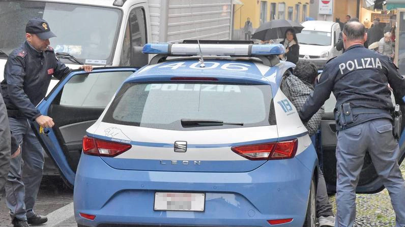 Il provvedimento è stato eseguito dalla Polizia