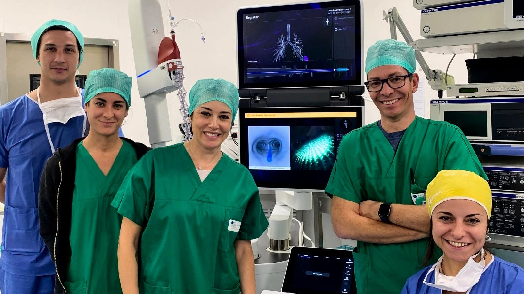 Nel mese dedicato alla prevenzione del tumore del polmone, lo IEO annuncia ION, il primo broncoscopio robotico in Italia (Foto profilo Facebook Ieo)