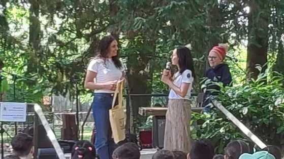 «Ho visto tante persone di culture e Paesi diversi felici, ognuna ha dato il proprio contributo» il commento di Rosangela Mendicino responsabile dell’Ufficio mondialità del Pime «Ho visto tante persone di culture e Paesi diversi felici, ognuna ha dato il proprio contributo» il commento di Rosangela Mendicino responsabile dell’Ufficio mondialità del Pime