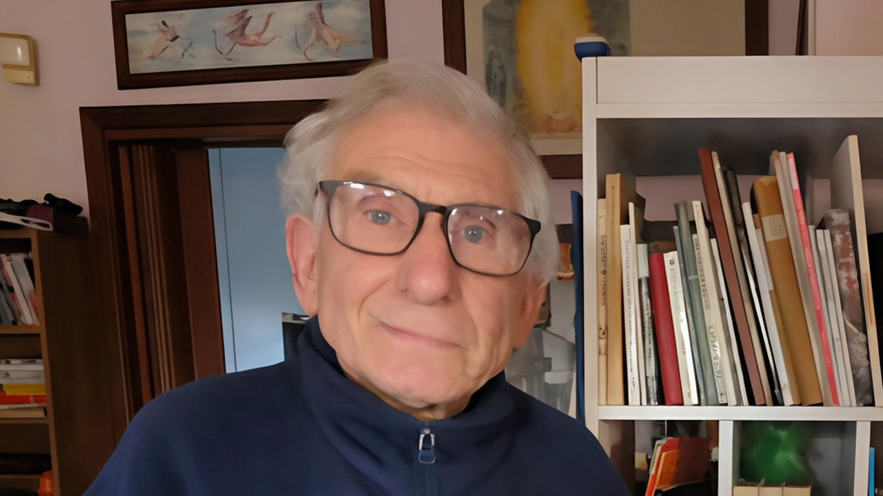 Enrico Sangalli è l’anima storica di Sant’Albino È considerato uno dei “veterani“ tra i 7mila abitanti del quartiere Enrico Sangalli è l’anima storica di Sant’Albino È considerato uno dei “veterani“ tra i 7mila abitanti del quartiere