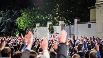 “Non voglio parlare dei saluti romani”