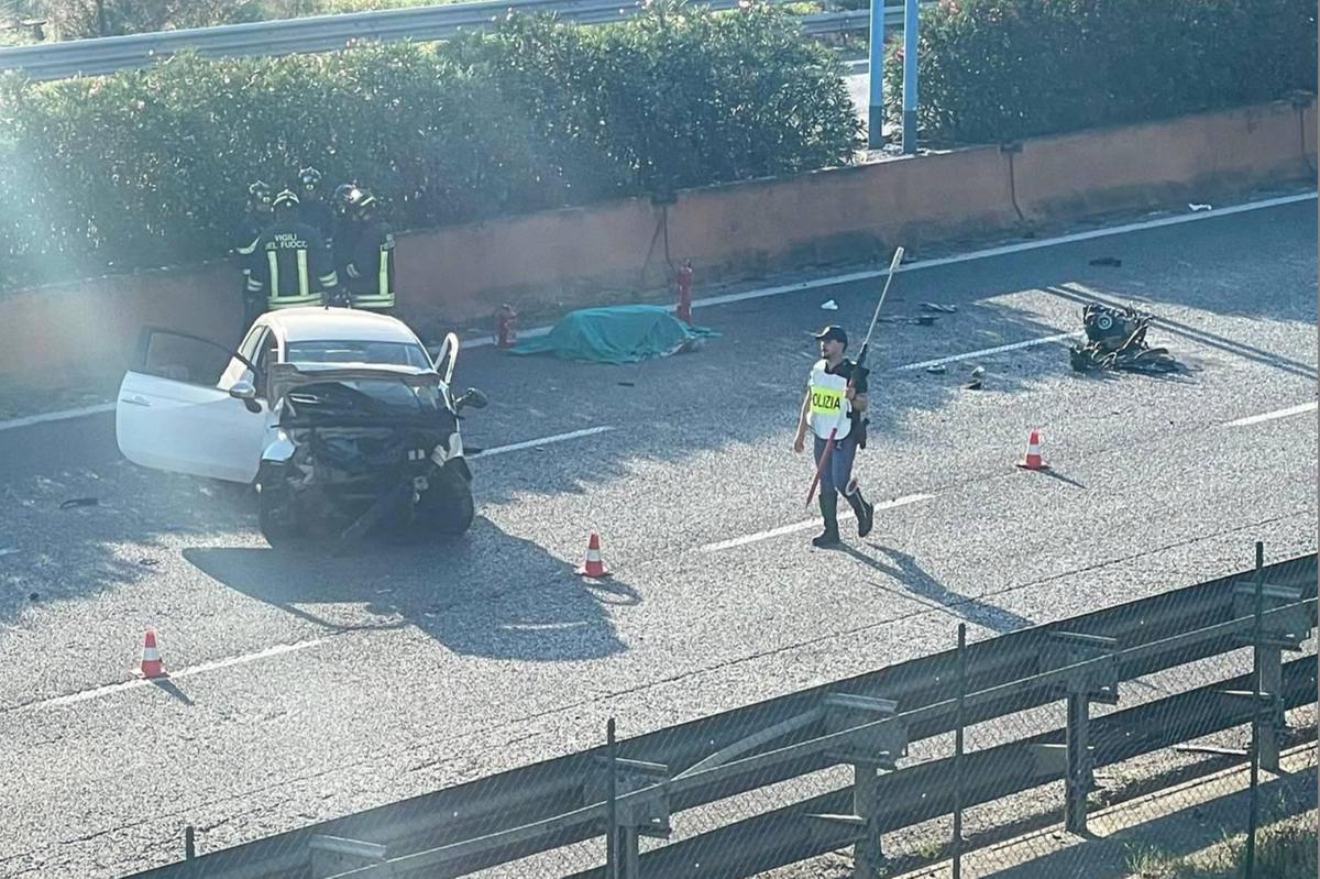tangenziale sud perde il controllo dell8217auto e si schianta contro il guardrail morta 27enne bresciana