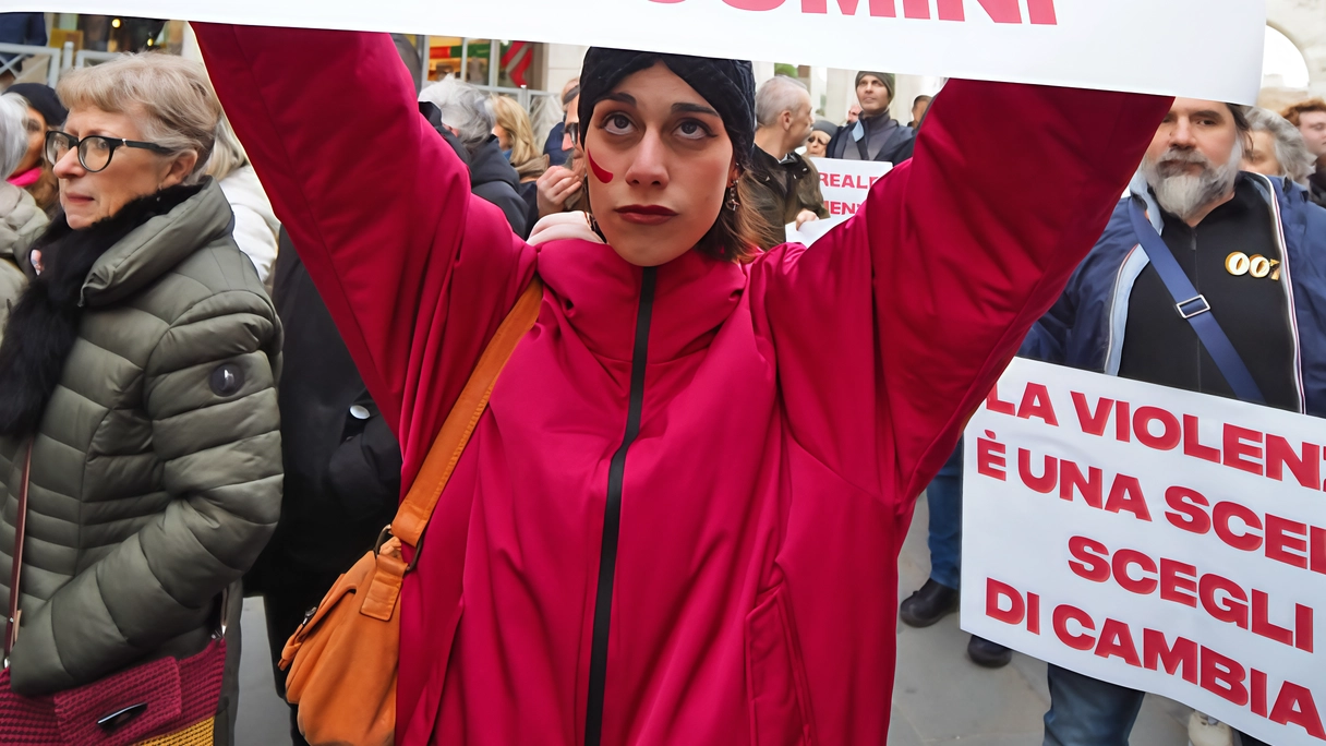 La manifestazione contro la. violenza sulle donne nel. marzo scorso La manifestazione contro la. violenza sulle donne nel. marzo scorso