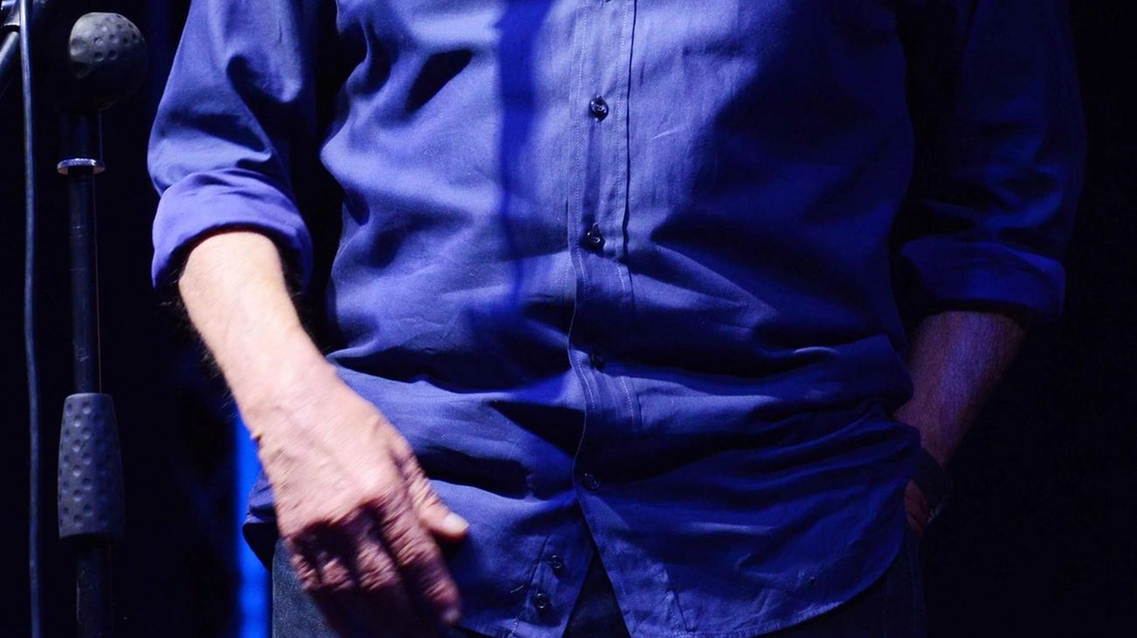 Roberto Vecchioni returns to the live show on Wednesday 3rd