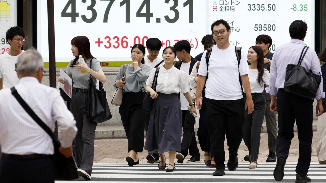 In Cina salgono i titoli dell'immobiliare, Shanghai +1,2% In Cina salgono i titoli dell'immobiliare, Shanghai +1,2%