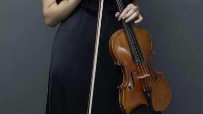La violinista Francesca Bonaita, suonerà con il pianista Mikhail Mordvinov