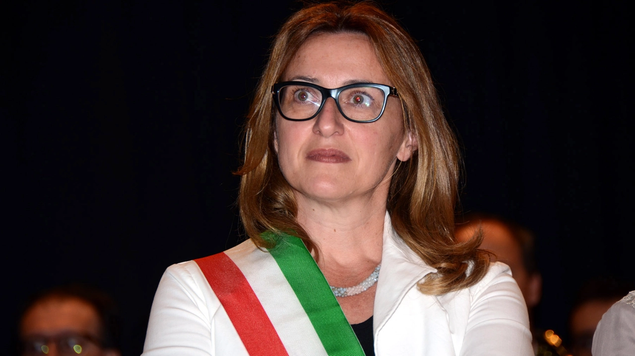 Monica Gilardi, sindaco di Colico, al confine tra Lecco e Sondrio Monica Gilardi, sindaco di Colico, al confine tra Lecco e Sondrio