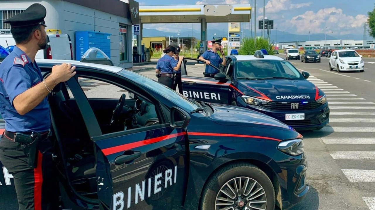 I carabinieri sono risaliti alla targa del veicolo usato dal quarantaduenne Determinanti anche alcuni particolari raccontati dalla vittima dell’aggressione