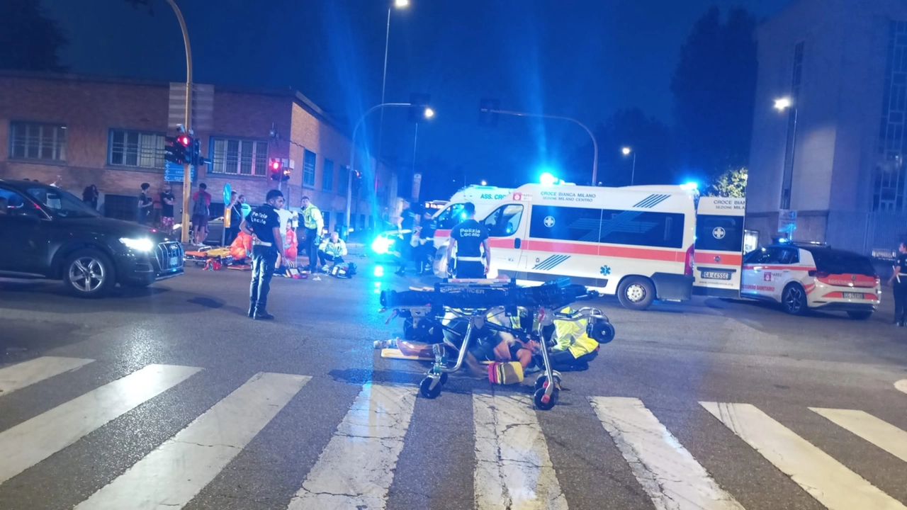 L'uomo di 60 anni è stato portato in codice rosso al Niguarda