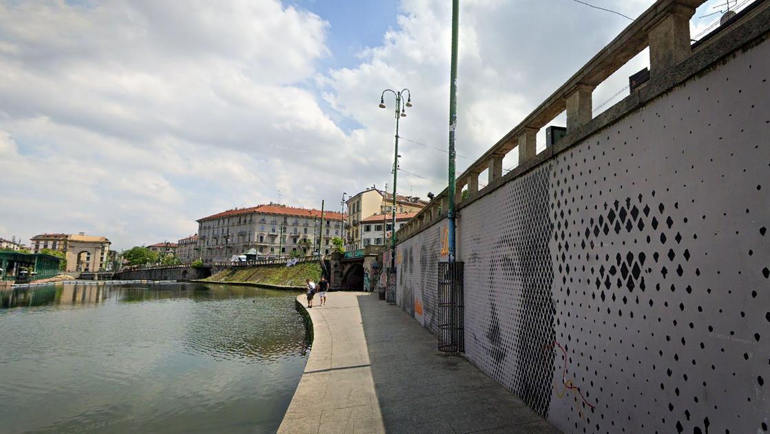 L’uomo caduto da una balaustra in Darsena è ancora intubato: era probabilmente ubriaco