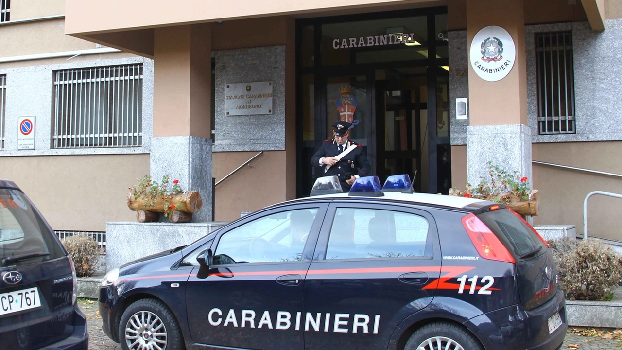 I carabinieri di Morbegno sono intervenuti nella scuola dove si è verificato l'episodio