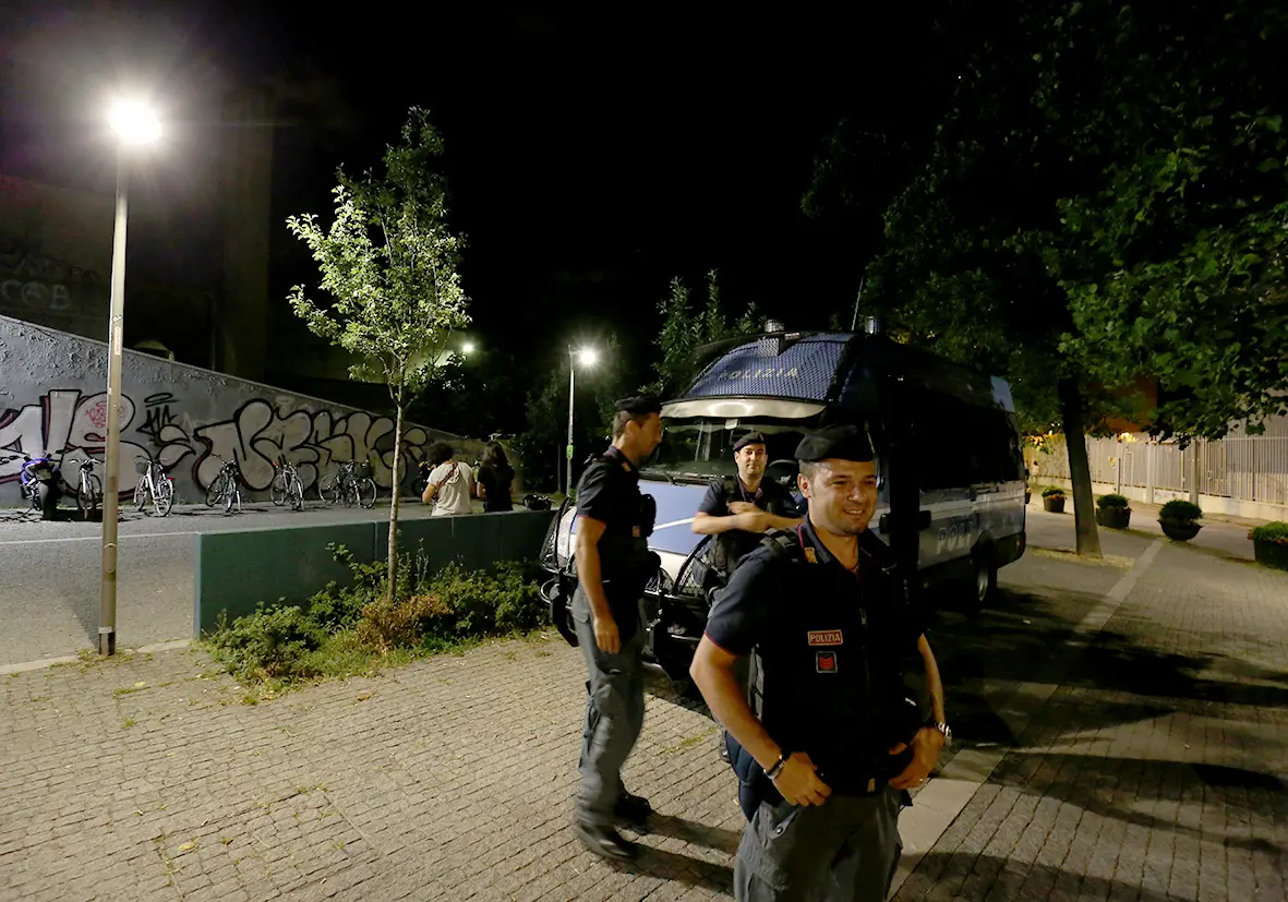 Movida violenta a Monza: 38enne ubriaco ferito a coltellate