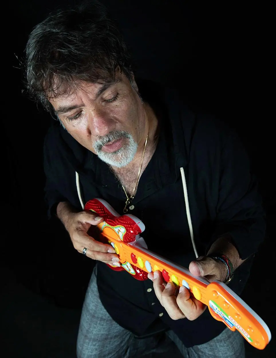 Vent’anni di Festival. Sciamano, showman. Emigli in concerto