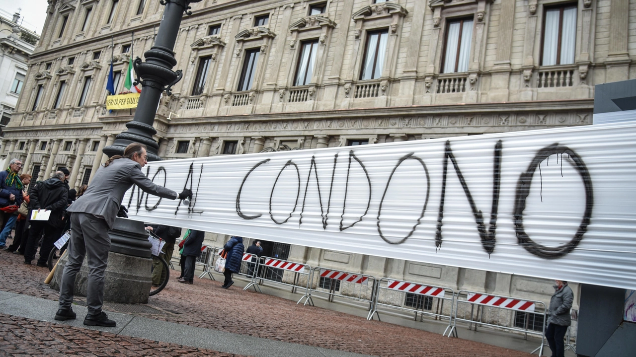 Presidio contro il decreto Salva Milano: le norme sarebbero state “dettate” dalla presunta cricca della commissione Paesaggio Presidio contro il decreto Salva Milano: le norme sarebbero state “dettate” dalla presunta cricca della commissione Paesaggio