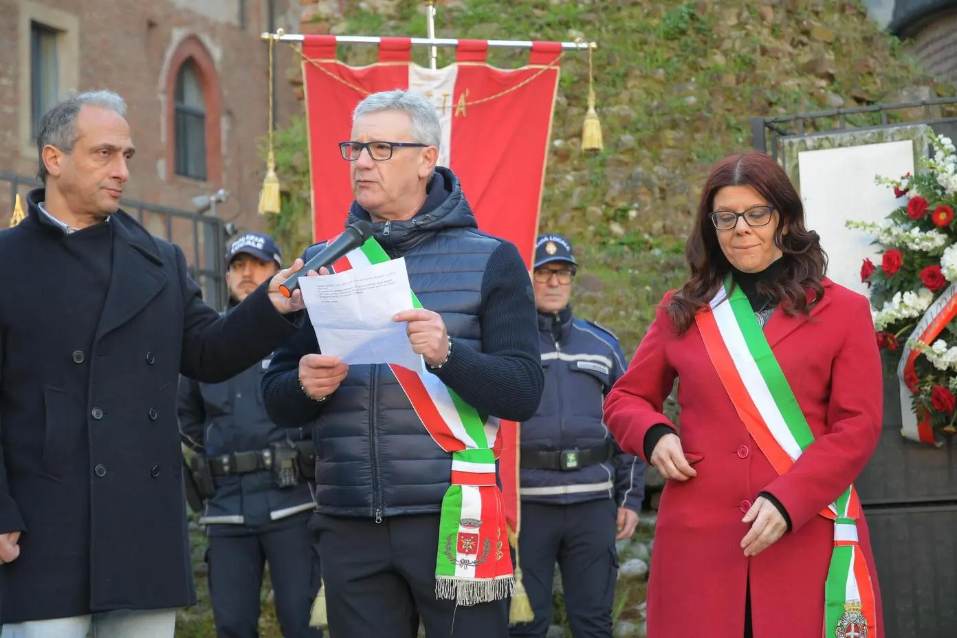 Quel boato e la Torre giù. Pavia non dimentica le 4 vittime del crollo