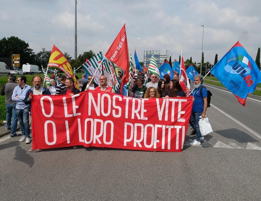St, la mobilitazione continua. Nuovo sciopero il 15 luglio: "Il piano industriale va ritirato" St, la mobilitazione continua. Nuovo sciopero il 15 luglio: "Il piano industriale va ritirato"