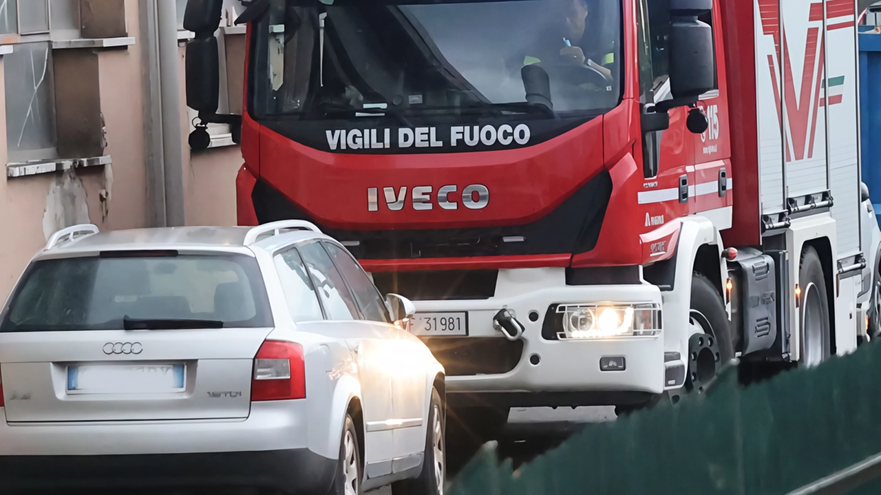 Torbole, senza scampo un operaio di 54 anni. Forse ha perso l’equilibrio Torbole, senza scampo un operaio di 54 anni. Forse ha perso l’equilibrio