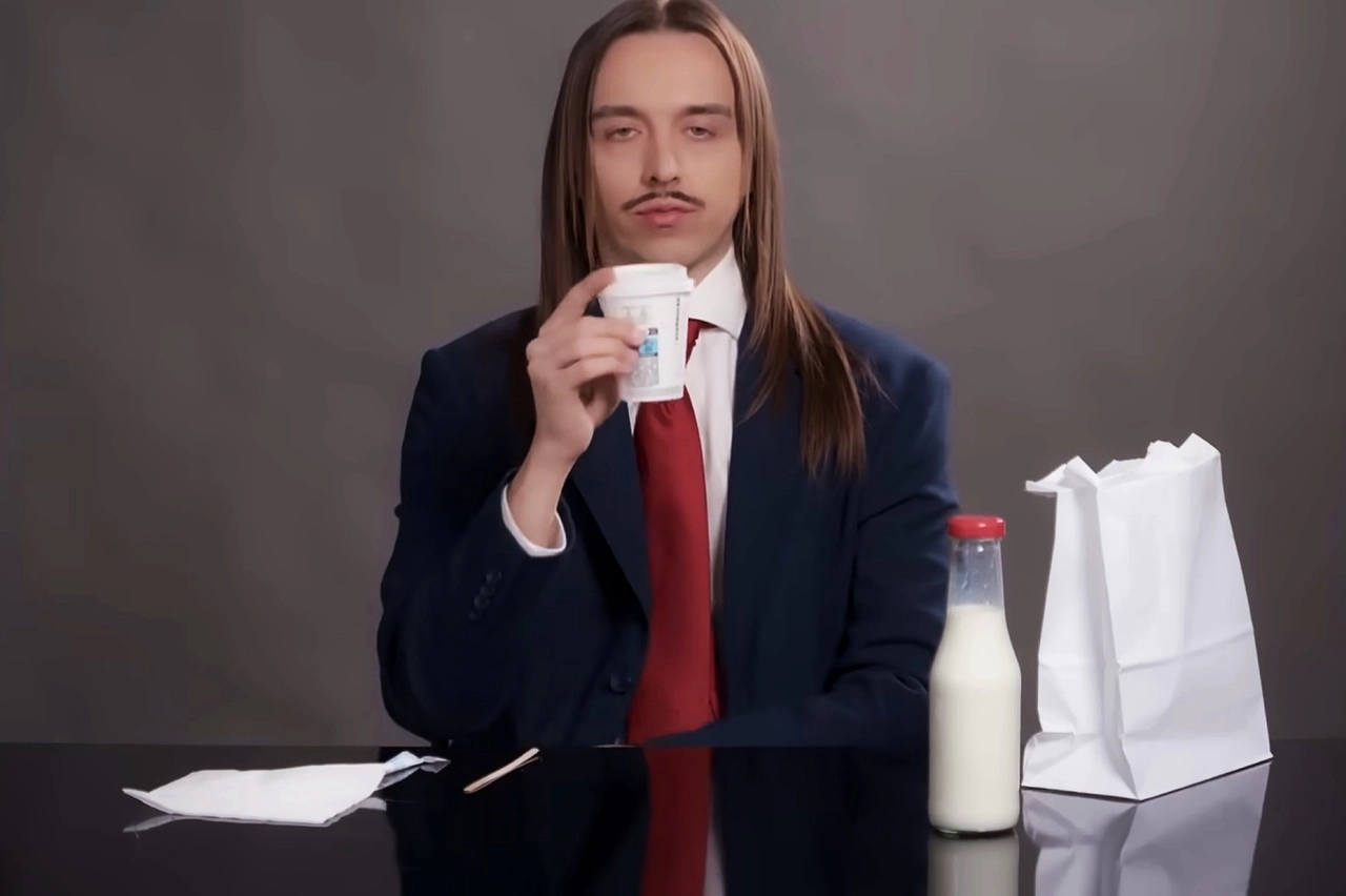 Grazie a un espresso macchiato Tommy Cash è diventato famoso anche in Italia
