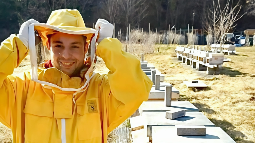 Alessandro Olcelli può sorridere produce la bevanda che vanta radici molto antiche