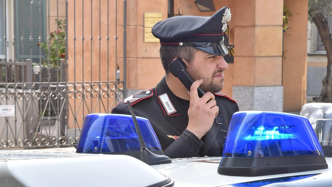 Un altro bar-tabaccheria svaligiato di notte dai ladri, fuggiti con svariate stecche di sigarette oltre al fondo cassa di pochi...