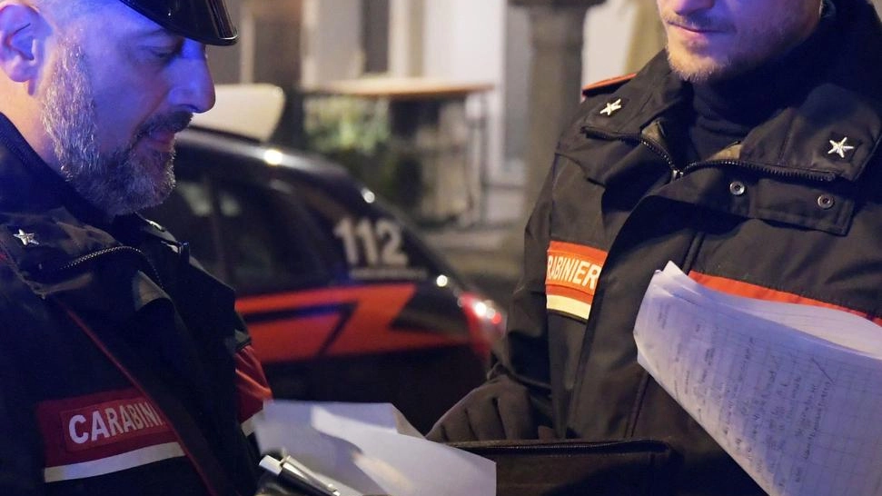 Grazie agli abitanti i militari sono arrivati così velocemente alla filiale da intercettare i criminali Grazie agli abitanti i militari sono arrivati così velocemente alla filiale da intercettare i criminali