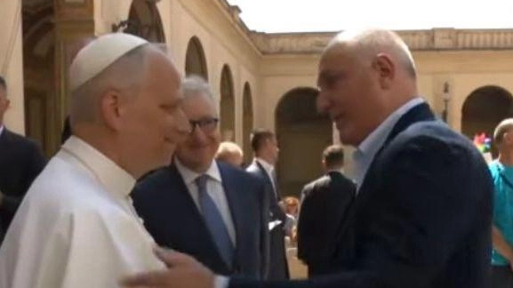 "Il desiderio di vita di cui siete portatori vi rende testimoni che cambiare è possibile". Rivolgendosi ai giovani, Papa... "Il desiderio di vita di cui siete portatori vi rende testimoni che cambiare è possibile". Rivolgendosi ai giovani, Papa...