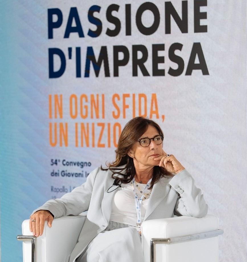 giovani e lavoro indagine liuc precari e mal pagati se ne vanno
