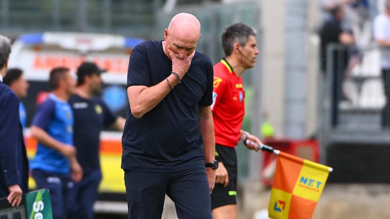 Rolando Maran, allenatore del Brescia, durante la partita contro lo Juve Stabia Rolando Maran, allenatore del Brescia, durante la partita contro lo Juve Stabia